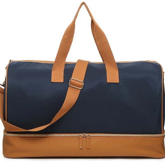 DSW Weekender Tote w/ Shoe Compartment - Picture 2 of 6